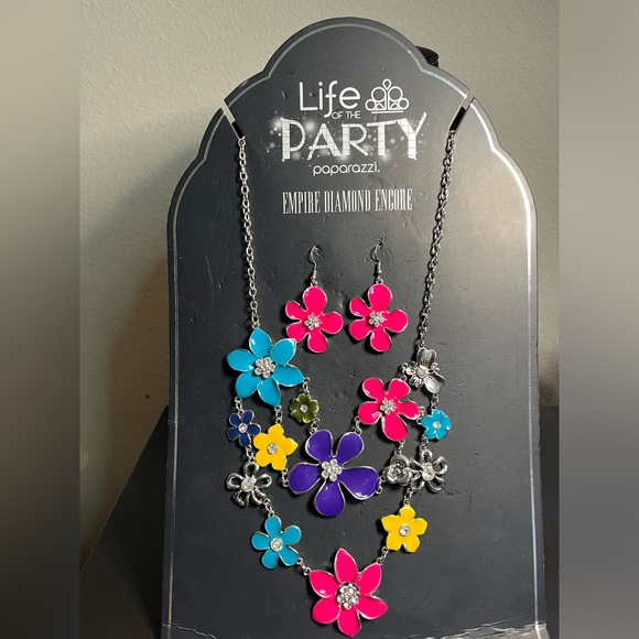 Paparazzi Zi Collection Necklace and Earring set. Brand new/never worn. - Picture 1 of 3